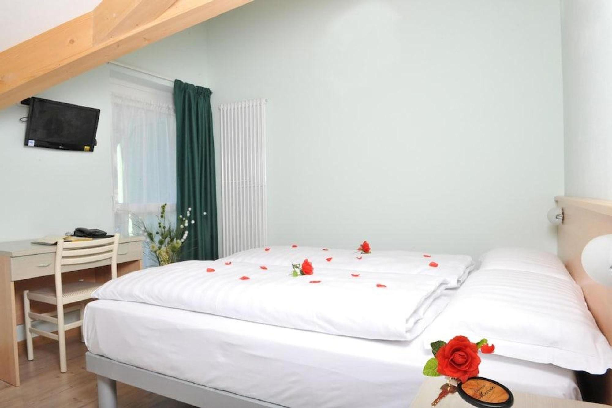 Hotel Garni Maria Monclassico Eksteriør billede